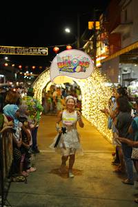 BIB: 50635
                            <button type="button" onclick="openModal(21831368)" class="btn btn-primary btn-sm float-right btn-popup" data-toggle="modal" data-target=".modal-high-quality">
                        <i class="fas fa-shopping-cart"></i> Add to Cart
                    </button>
                                            <button type="button" onclick="isThisMe(21831368, true)" class="btn btn-success btn-sm float-right btn-popup btn-isme hidden" data-toggle="tooltip" data-placement="bottom" title="นี่คือรูปของคุณใช่ไหม คลิกที่นี่เพื่อเอาเข้าอัลบั้ม">
                        <i class="fas fa-plus"></i> Add to album
                    </button>
                    <button type="button" onclick="isThisMe(21831368, false)" class="btn btn-warning btn-sm float-right btn-popup btn-isnotme hidden">
                        <i class="fas fa-ban"></i> Remove from album
                    </button>